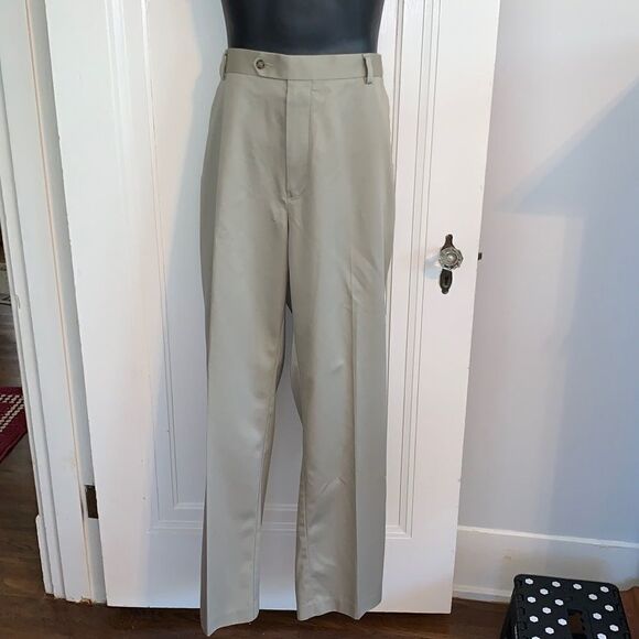 Roundtree & Yorke flat front khaki pants - Picture 1 of 7